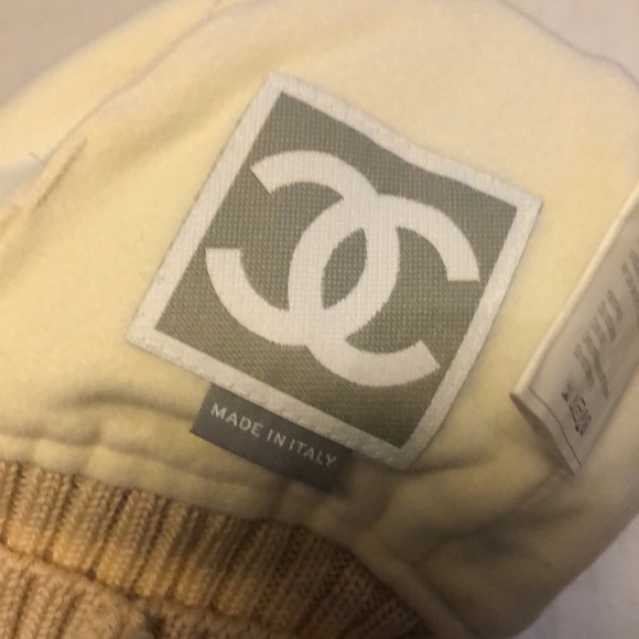 Chanel beanie hat like new. Clean w no spots. - Picture 5 of 8